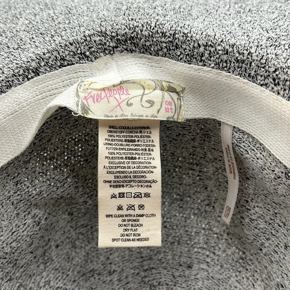 Free‎ People One Size Stylish Women's Grey Flop Hat with Black Band